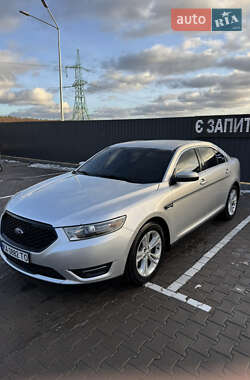 Седан Ford Taurus 2014 в Борисполі