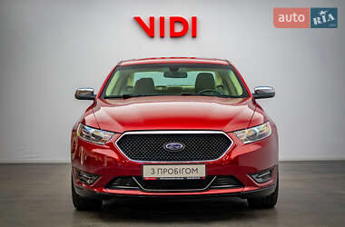 Седан Ford Taurus 2015 в Киеве