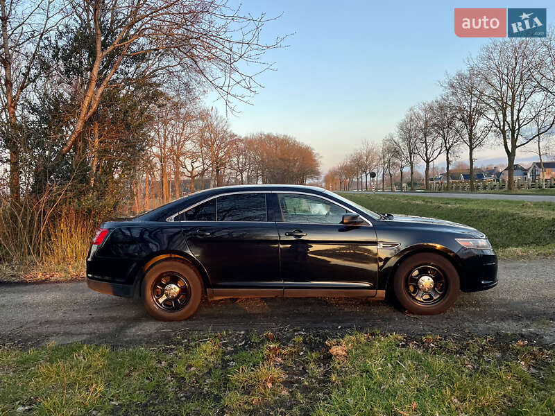 Седан Ford Taurus 2017 в Луцке