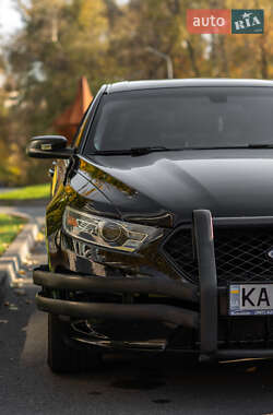 Седан Ford Taurus 2017 в 
