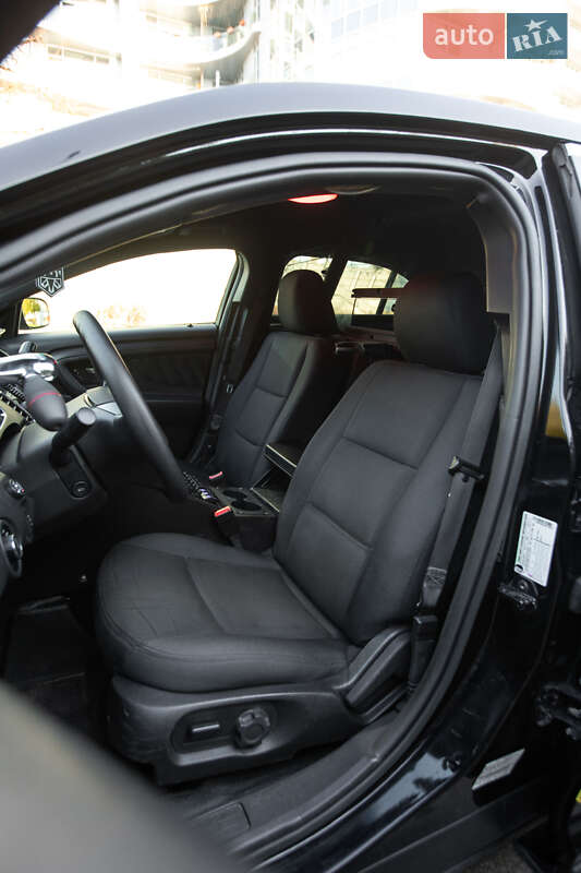 Седан Ford Taurus 2017 в Киеве
