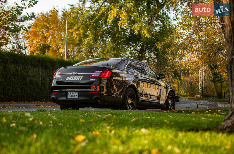 Седан Ford Taurus 2017 в Киеве
