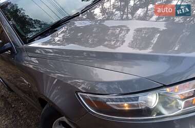 Седан Ford Taurus 2012 в 