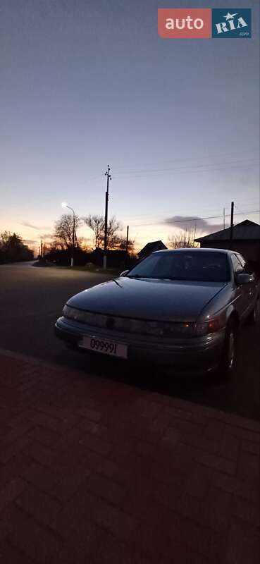 Седан Ford Taurus 1990 в Носовке