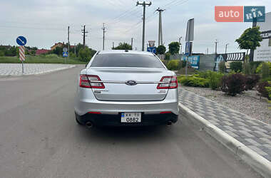 Седан Ford Taurus 2014 в 