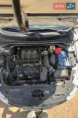 Седан Ford Taurus 2014 в 