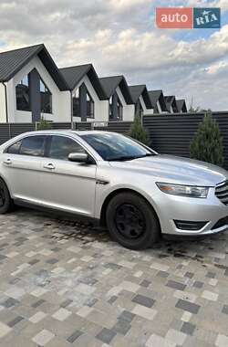 Седан Ford Taurus 2012 в 