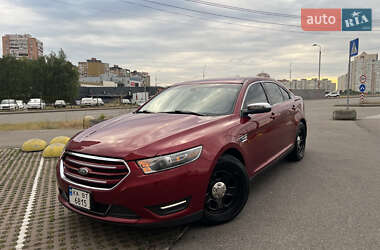 Седан Ford Taurus 2016 в Киеве
