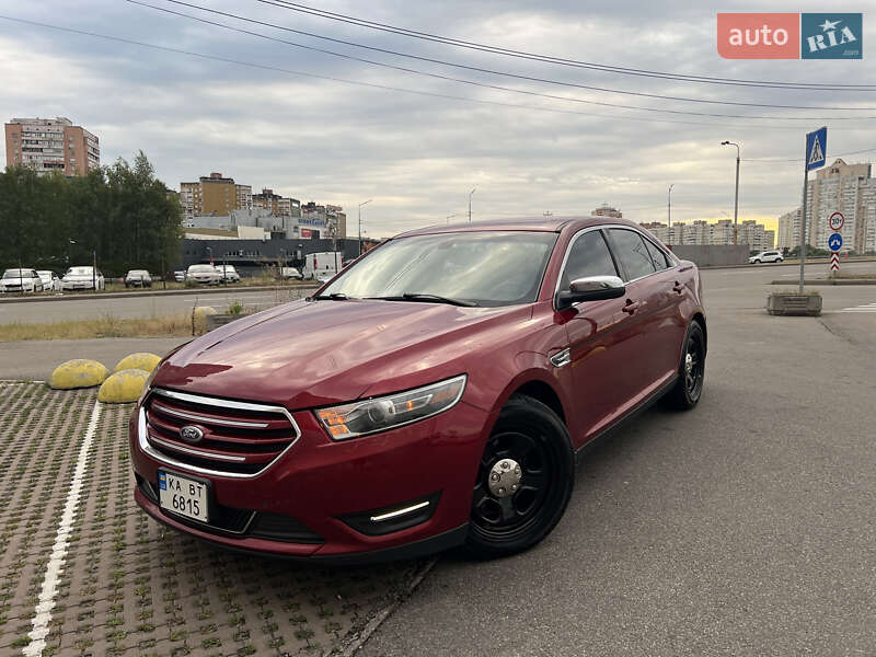 Ford Taurus 2016