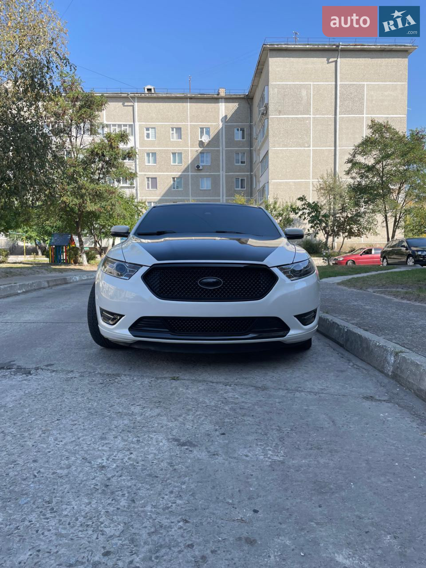 2018 Ford Taurus - мініатюра 14