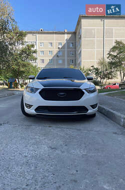 Седан Ford Taurus 2018 в 