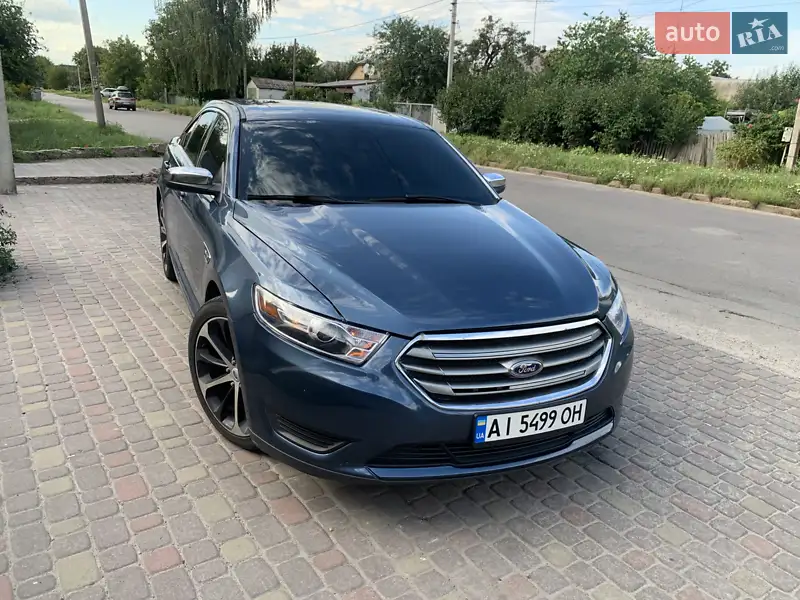 Ford Taurus 2018