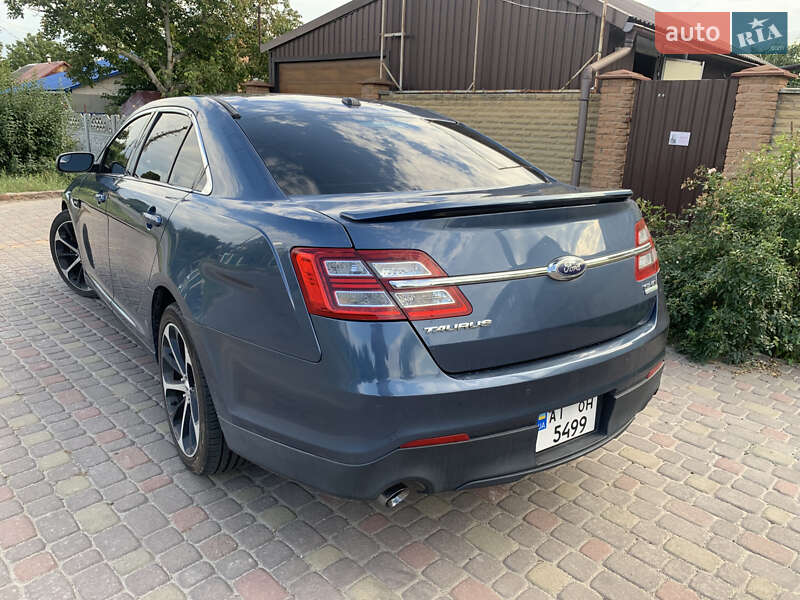 Седан Ford Taurus 2018 в Киеве