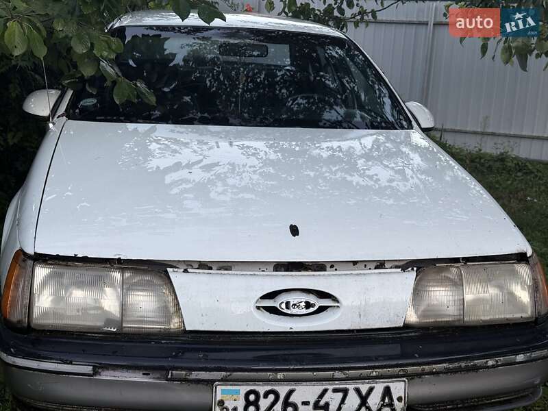 Седан Ford Taurus 1989 в Ахтырке