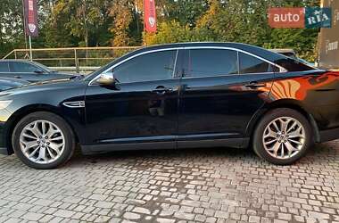 Седан Ford Taurus 2017 в 