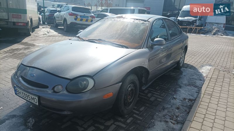 Седан Ford Taurus 1996 в Виннице