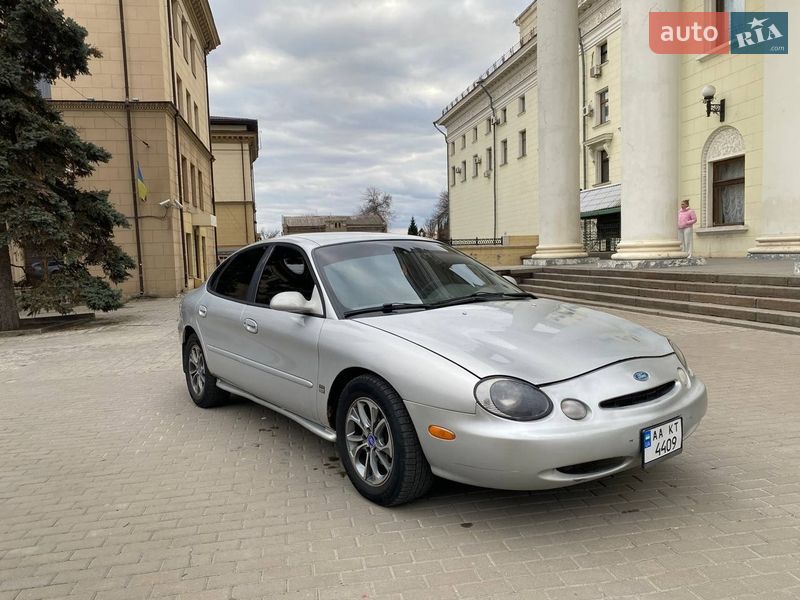Седан Ford Taurus 1996 в Запорожье