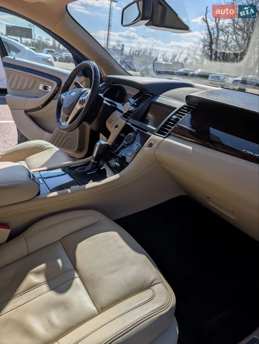 2017 Ford Taurus - мініатюра 20