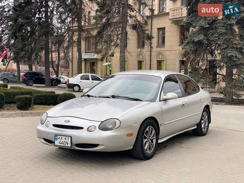 Седан Ford Taurus 1996 в Запоріжжі