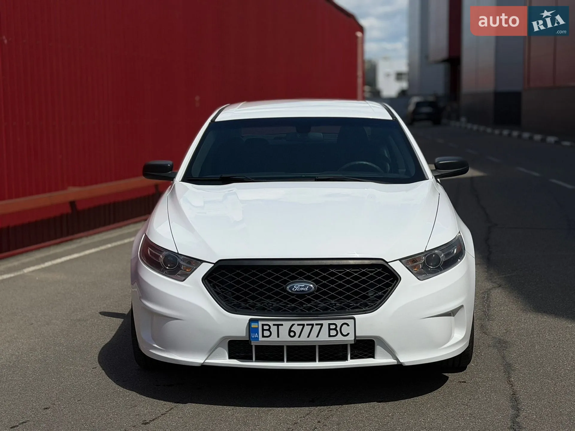 2017 Ford Taurus - мініатюра 2