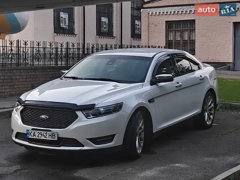 Ford Taurus