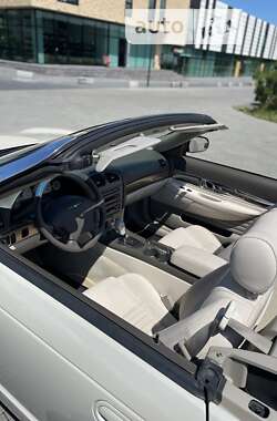 Кабриолет Ford Thunderbird 2005 в 