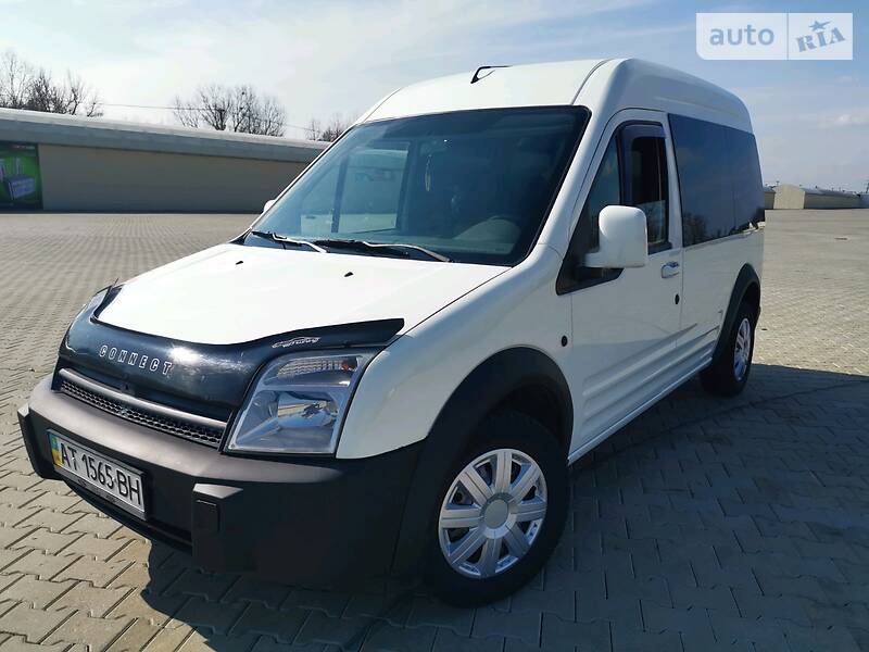 Вантажопасажирський фургон Ford Tourneo Connect 2006 в Чернівцях