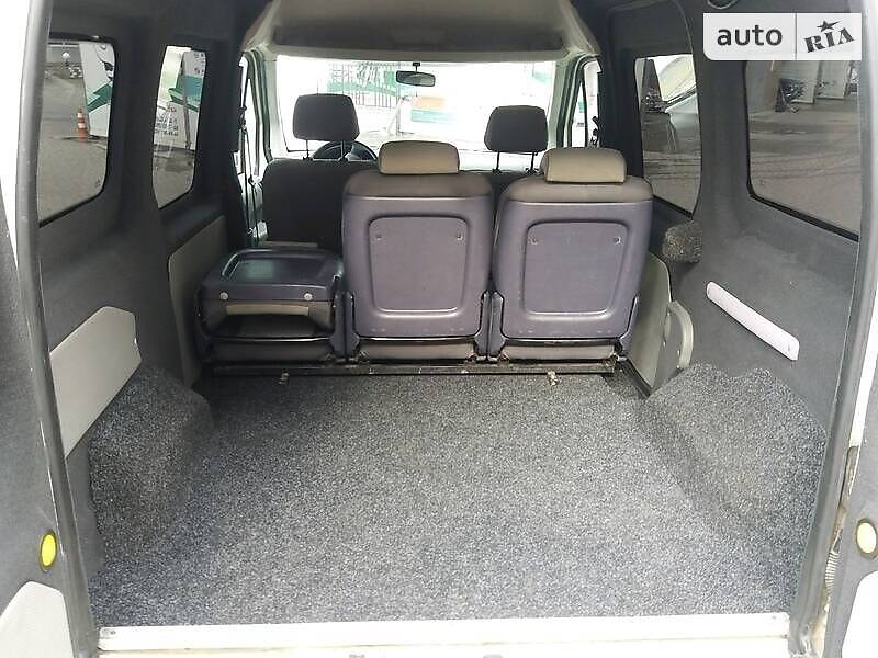 Вантажопасажирський фургон Ford Tourneo Connect 2006 в Чернівцях