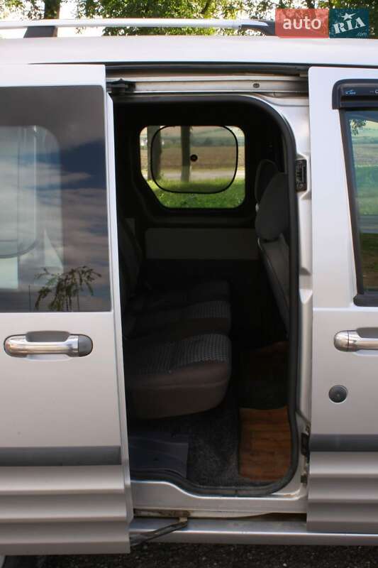 Мінівен Ford Tourneo Connect 2006 в Заставній