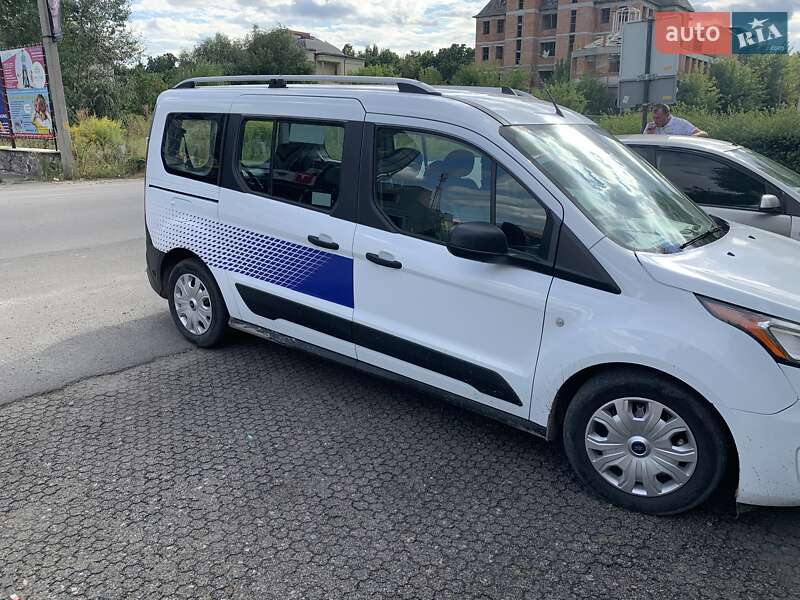 Минивэн Ford Tourneo Connect 2018 в Киеве