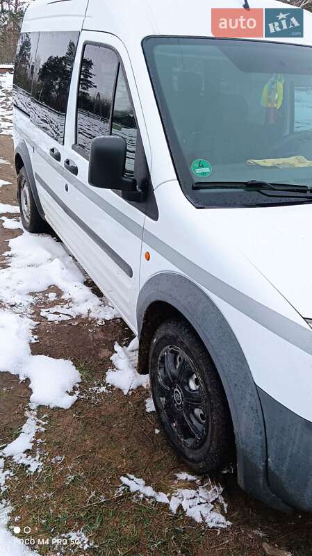 Минивэн Ford Tourneo Connect 2007 в Сарнах