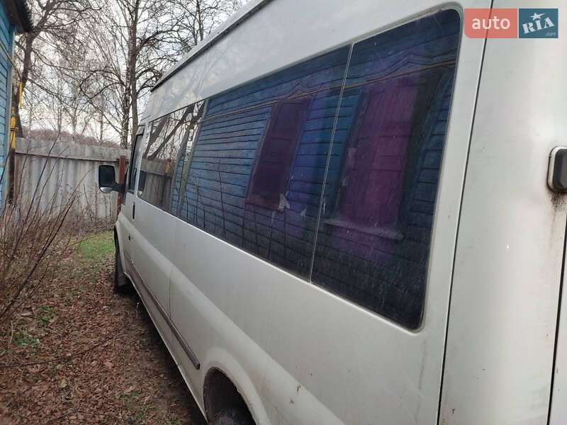 Минивэн Ford Tourneo Connect 2000 в Великой Писаревке