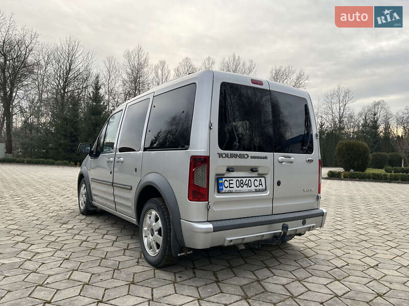 Минивэн Ford Tourneo Connect 2012 в Черновцах