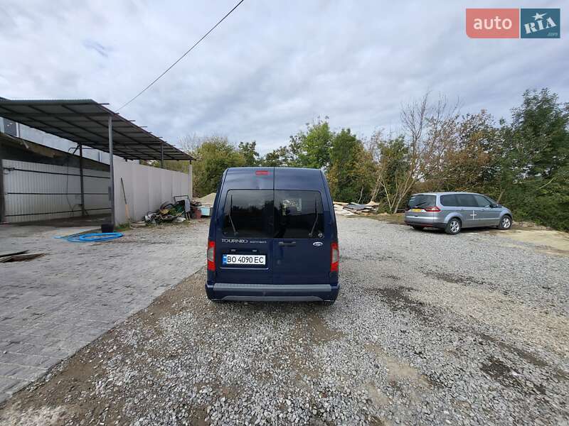 Минивэн Ford Tourneo Connect 2010 в Залещиках
