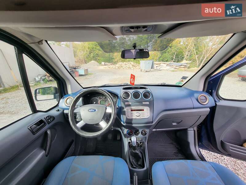 Минивэн Ford Tourneo Connect 2010 в Залещиках