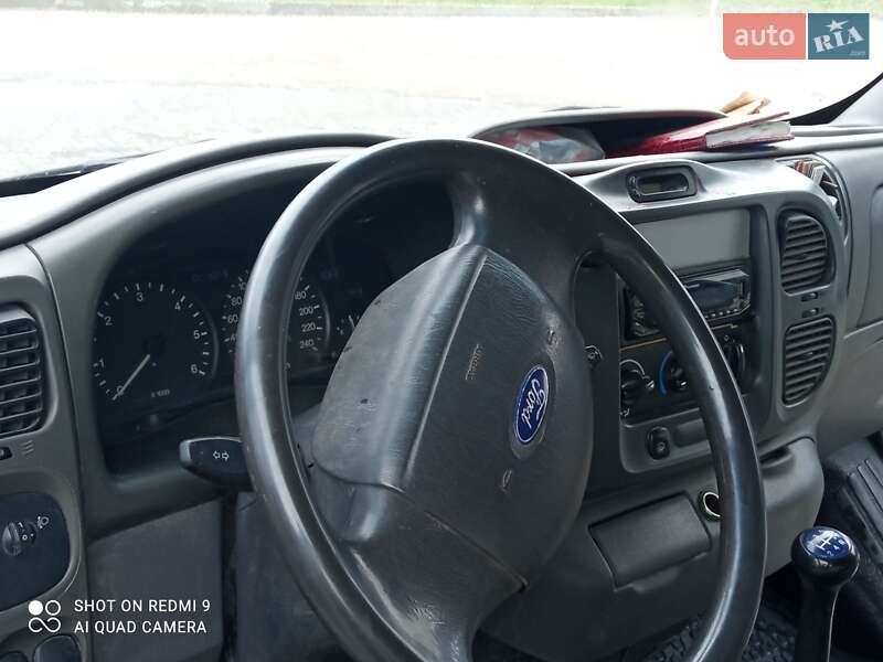 Мінівен Ford Tourneo Connect 2003 в Івано-Франківську