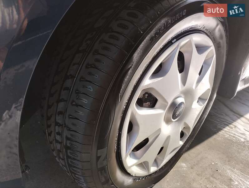 Микровэн Ford Tourneo Connect 2014 в Львове фото 10 Микровэн Ford Tourneo Connect 2014 в Львове