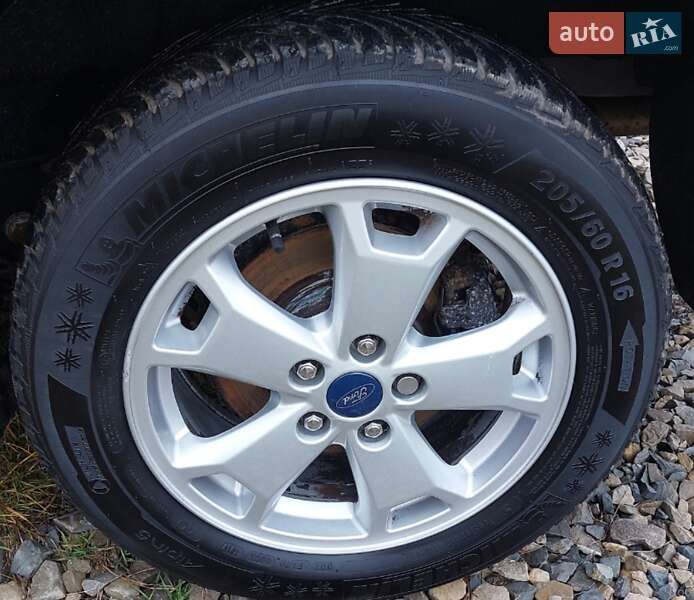 Минивэн Ford Tourneo Connect 2017 в Тысменице фото 36 Минивэн Ford Tourneo Connect 2017 в Тысменице