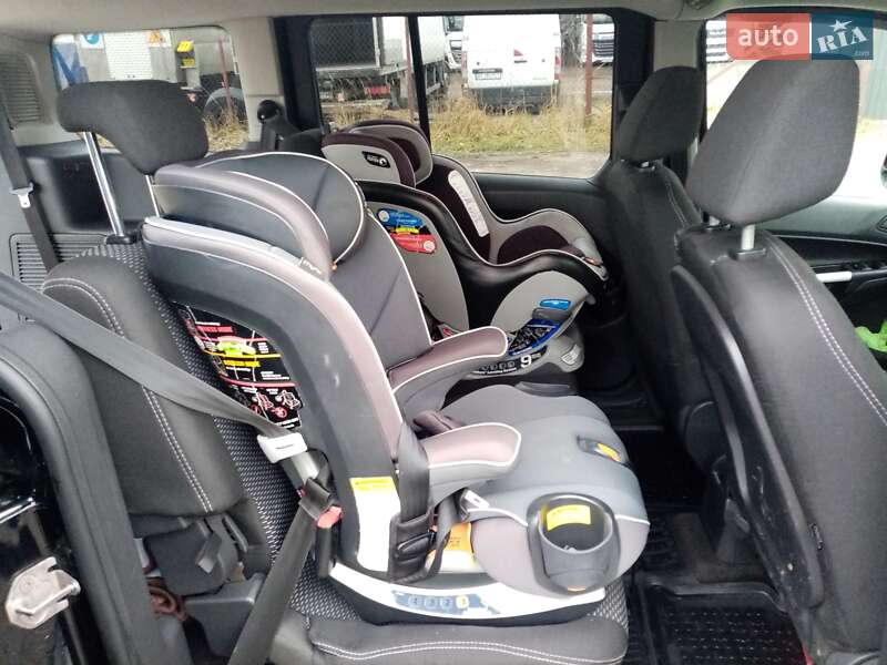 Микровэн Ford Tourneo Connect 2014 в Львове