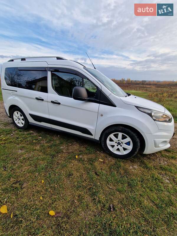 Микровэн Ford Tourneo Connect 2016 в Черновцах