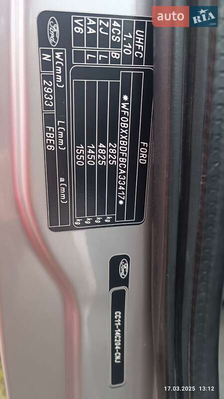 Минивэн Ford Tourneo Connect 2013 в Синельниково