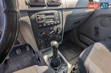 Мінівен Ford Tourneo Connect 2004 в 