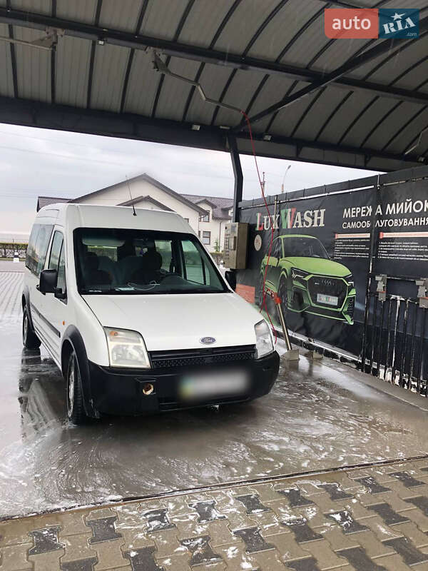 Минивэн Ford Tourneo Connect 2005 в 