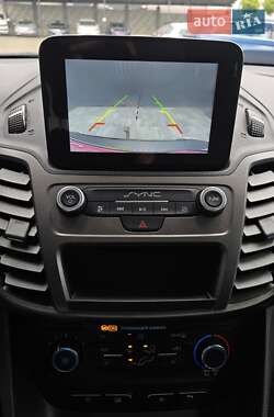 Минивэн Ford Tourneo Connect 2019 в 