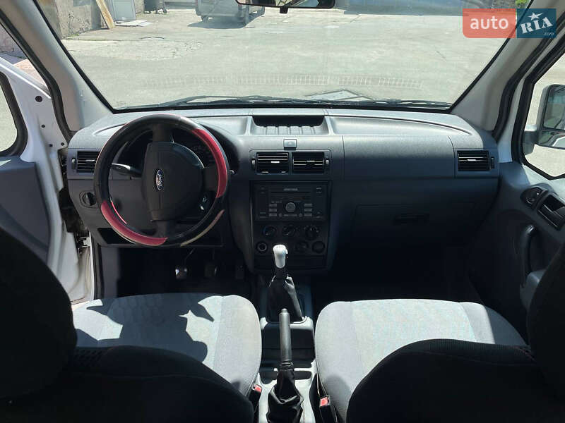 Мінівен Ford Tourneo Connect 2007 в Києві