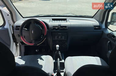 Минивэн Ford Tourneo Connect 2007 в 