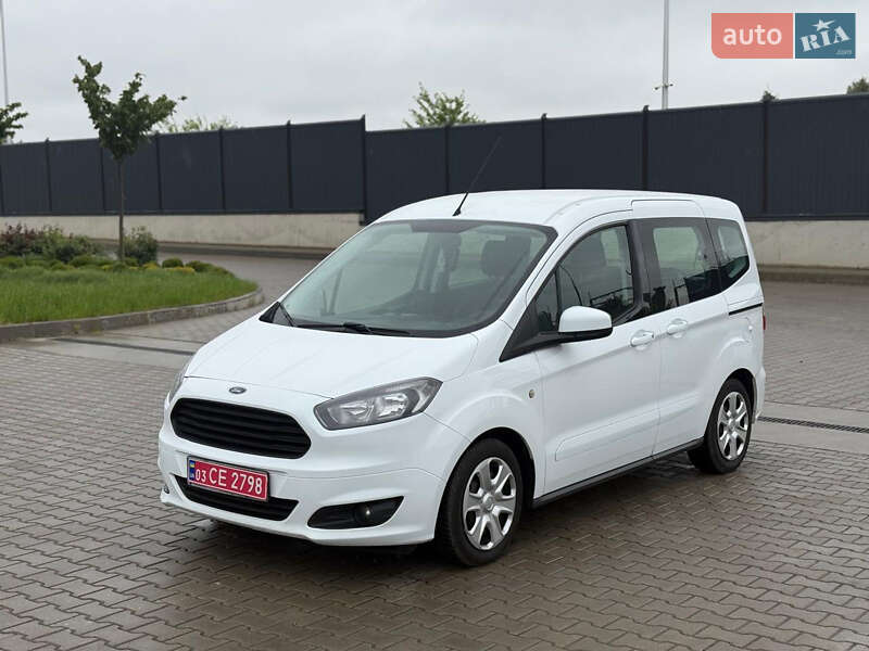 Минивэн Ford Tourneo Connect 2017 в Луцке