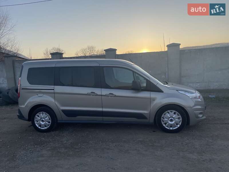 Минивэн Ford Tourneo Connect 2014 в 