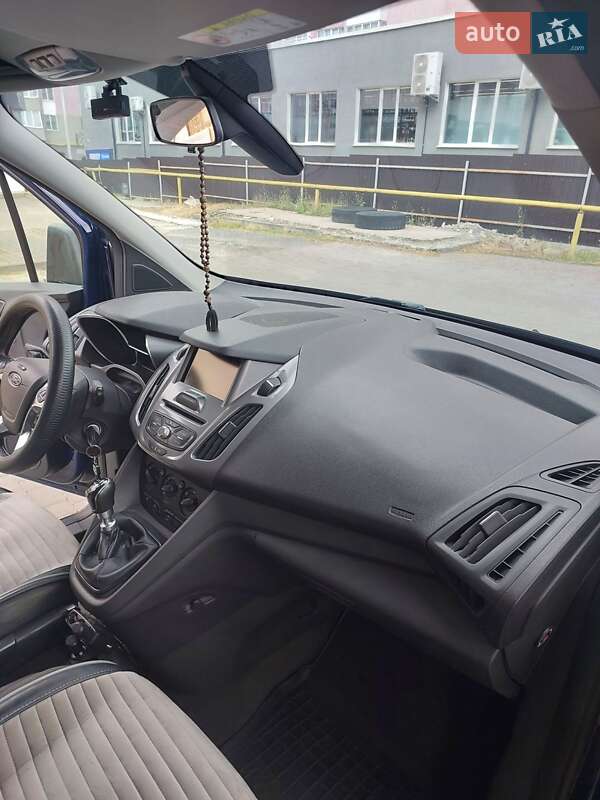 Минивэн Ford Tourneo Connect 2015 в Хмельницком