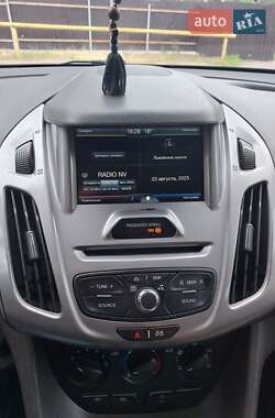 Минивэн Ford Tourneo Connect 2015 в 